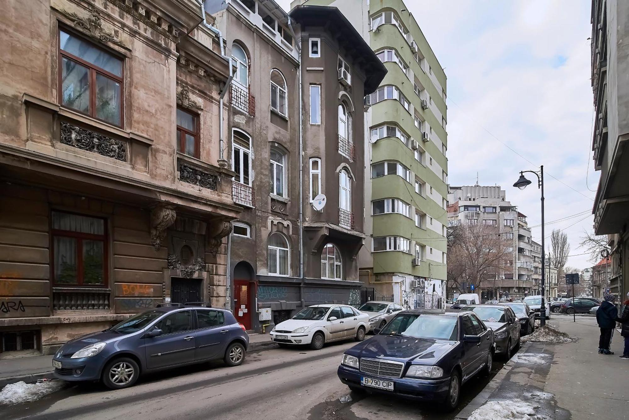 Downtown Home With Terrace By Urbanesq Bucarest Exterior foto